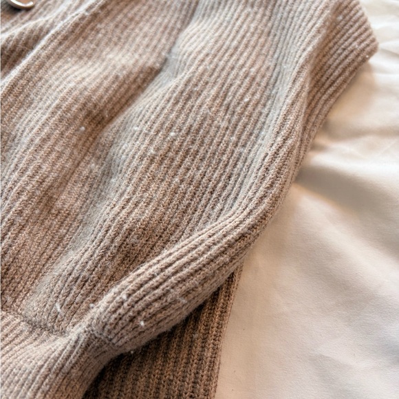 Babaton Taupe Ribbed Button-Front Cardigan - Picture 5 of 5